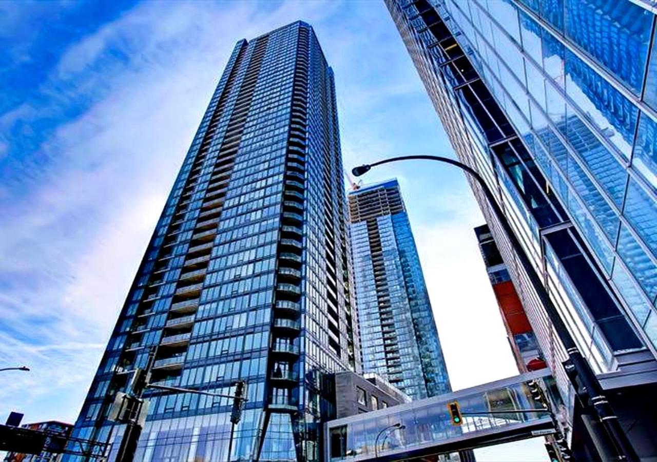 Spectacular Skyline Views - Downtown Montreal - Luxury Condo & Penthouse Экстерьер фото